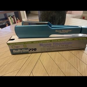 2 inch Hair Straightener. Minimal Use